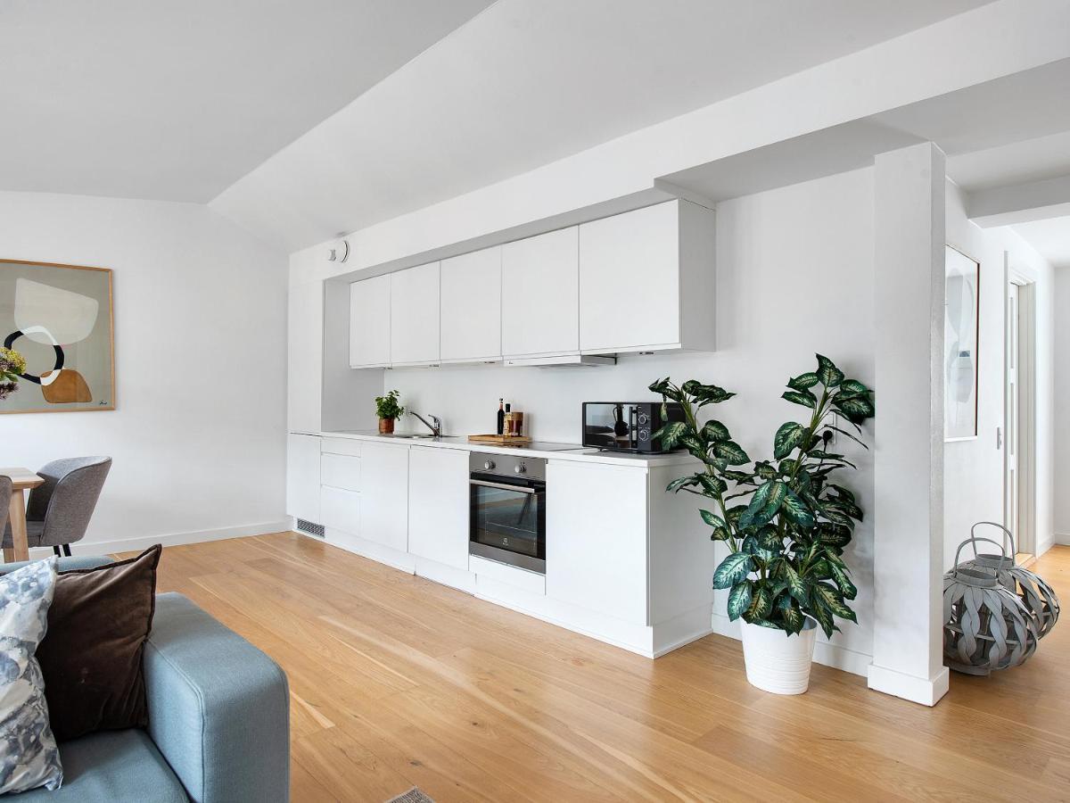 Sanders Leaves - Precious Two-Bedroom Penthouse In Downtown København Eksteriør billede